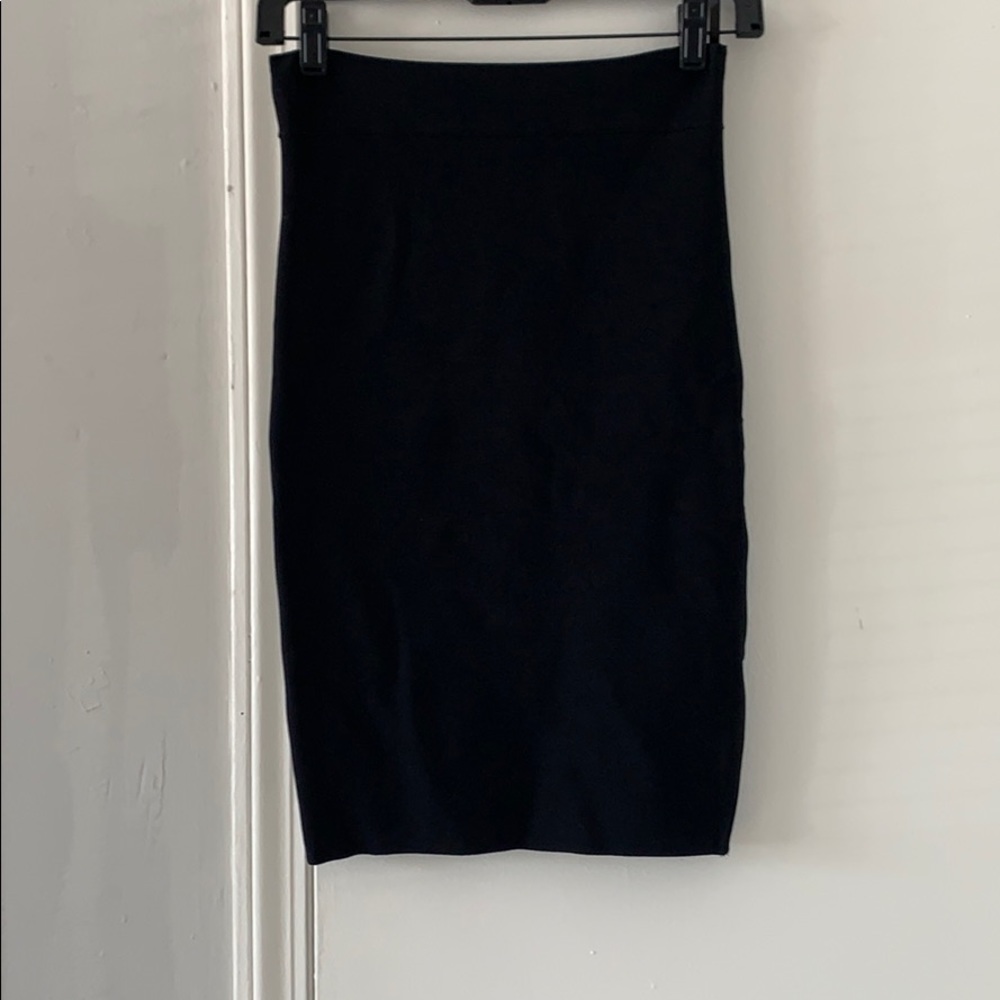 BcBg Maxazria black Body con skirt